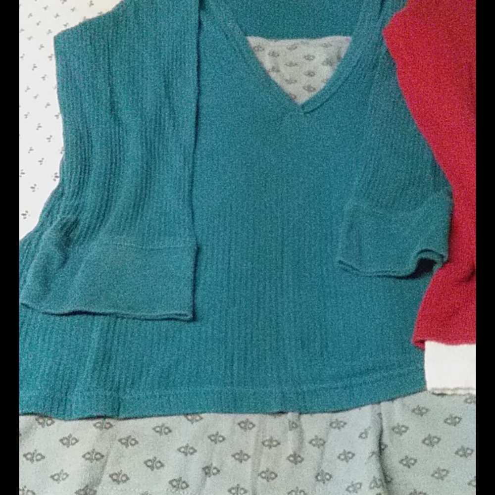 Shirts - Picture 4 of 6